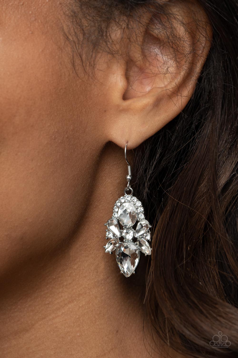 Paparazzi ♥ Stunning Starlet - White ♥ Earrings
