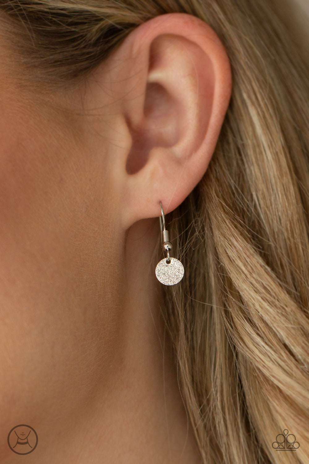 Paparazzi ♥ Musically Minimalist - Silver ♥ Necklace