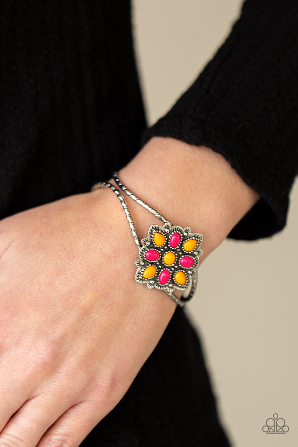 Paparazzi ♥ Happily Ever APPLIQUE - Multi ♥ Bracelet