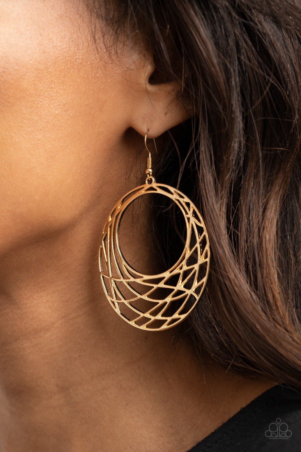 Paparazzi ♥ Urban Lineup - Gold ♥ Earrings