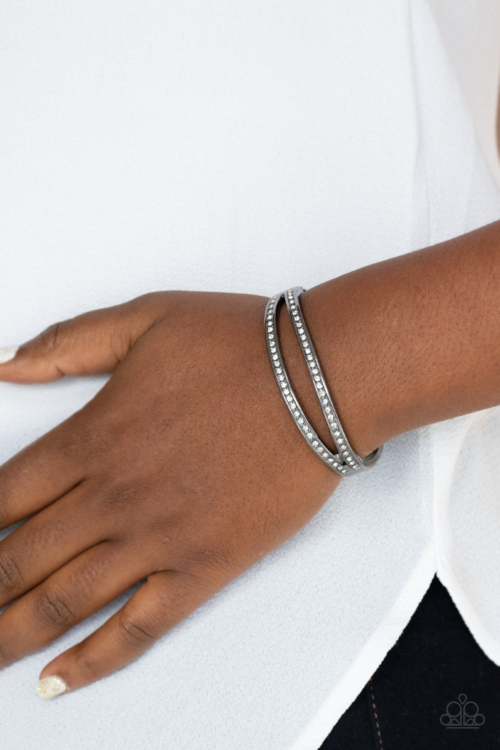 Paparazzi ♥ A Show of FIERCE - Black ♥ Bracelet