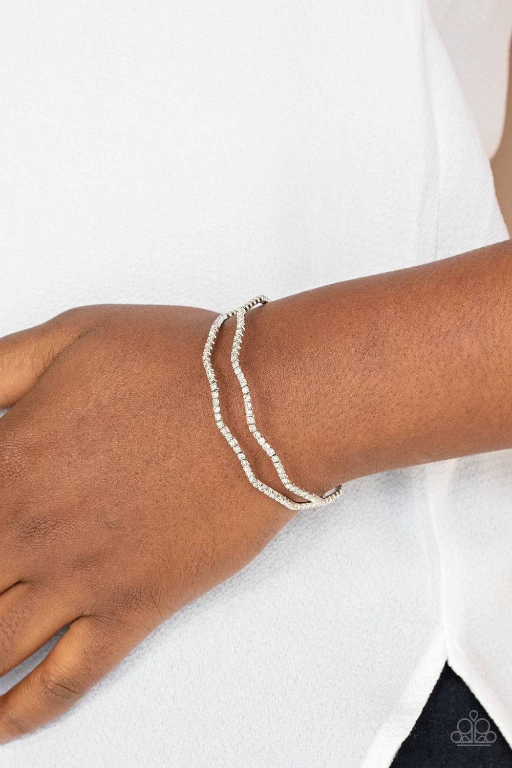Paparazzi ♥ Delicate Dazzle - White ♥ Bracelet