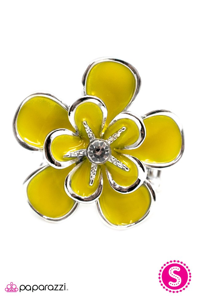 Paparazzi ♥ Ive Got Sunshine - Yellow ♥ Ring