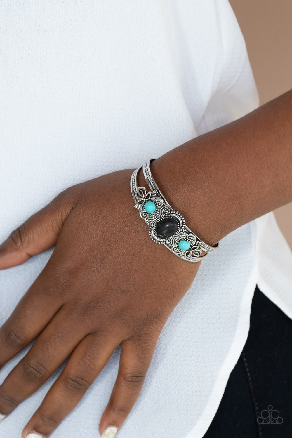 Paparazzi ♥ Artisan Ancestry - Black ♥ Bracelet