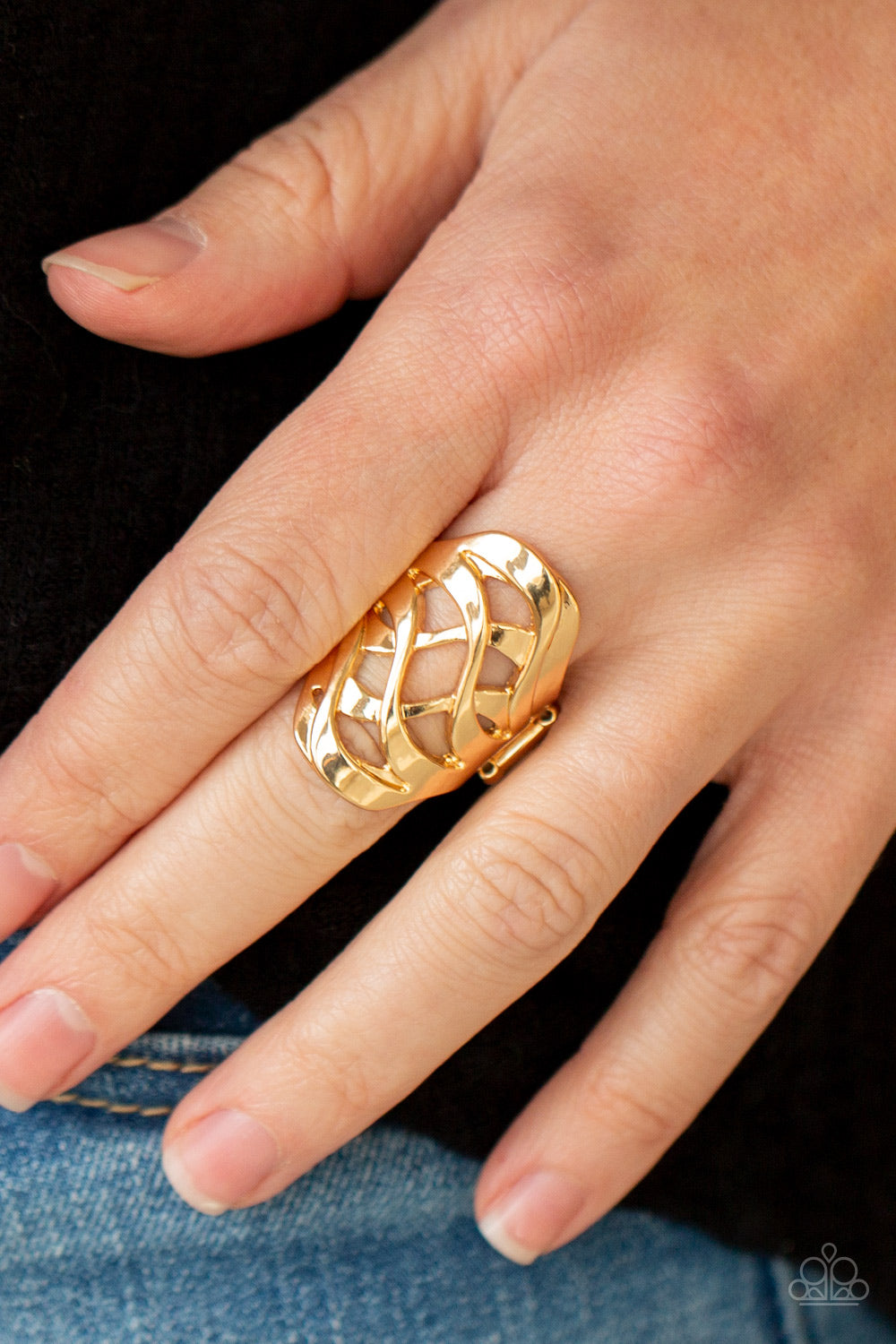 Paparazzi ♥ Open Fire - Gold ♥ Ring