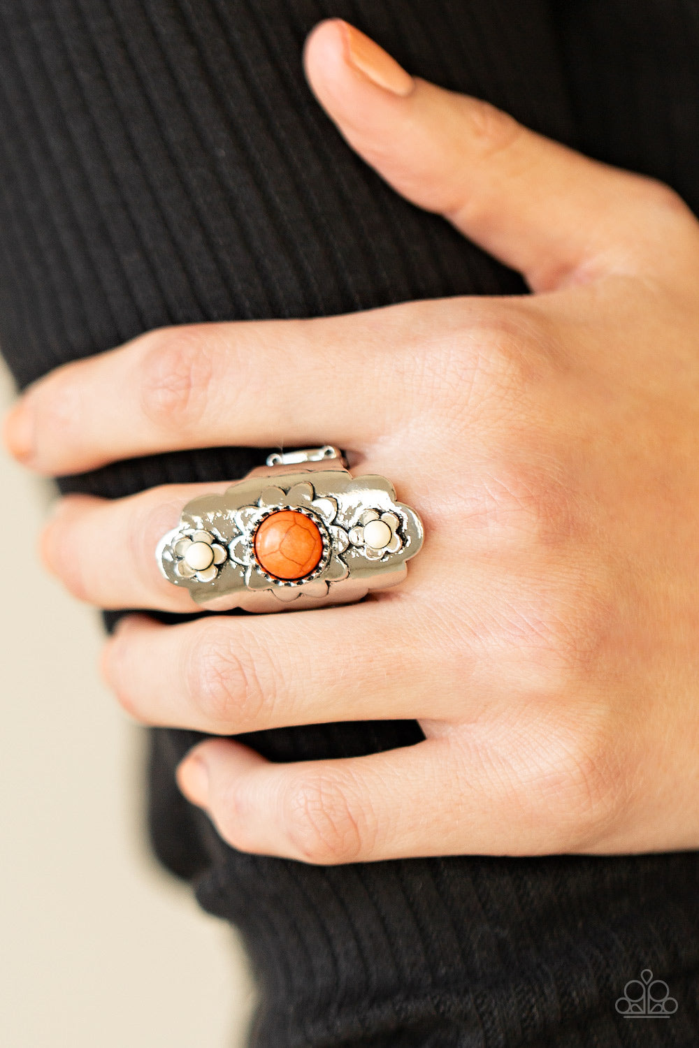 Paparazzi ♥ Badlands Garden - Orange ♥ Ring