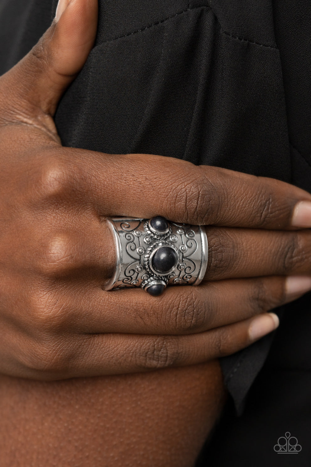 Paparazzi ♥ Southwestern Scenery - Black ♥ Ring