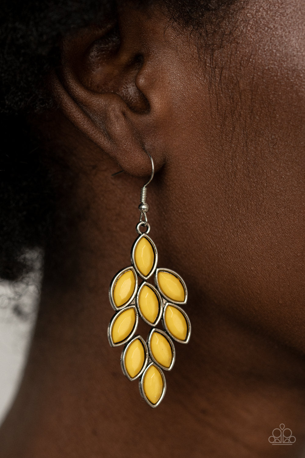 Paparazzi ♥ Flamboyant Foliage - Yellow ♥ Earrings