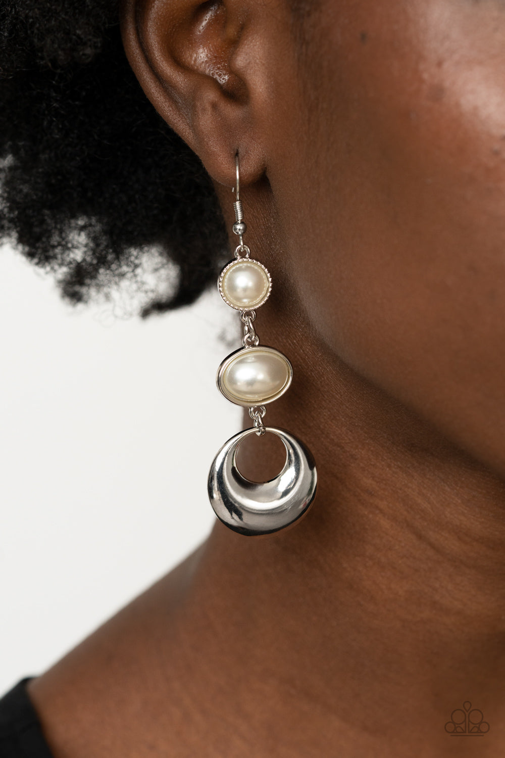 Paparazzi ♥ Bubbling To The Surface - White ♥ Earrings