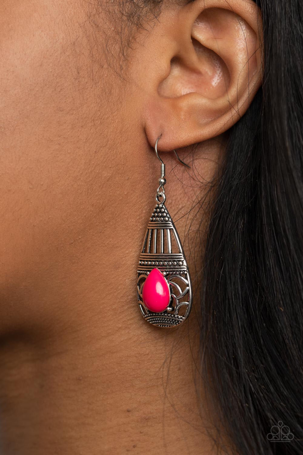 Paparazzi ♥ Eastern Essence - Pink ♥ Earrings