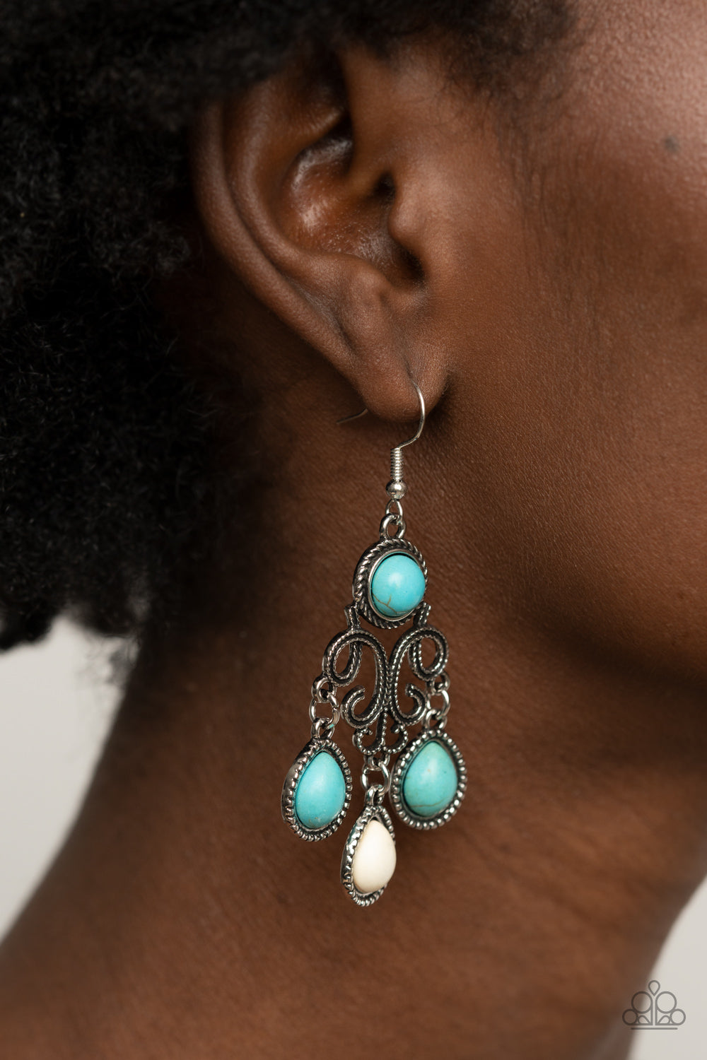 Paparazzi ♥ Canyon Chandelier - Multi ♥ Earrings