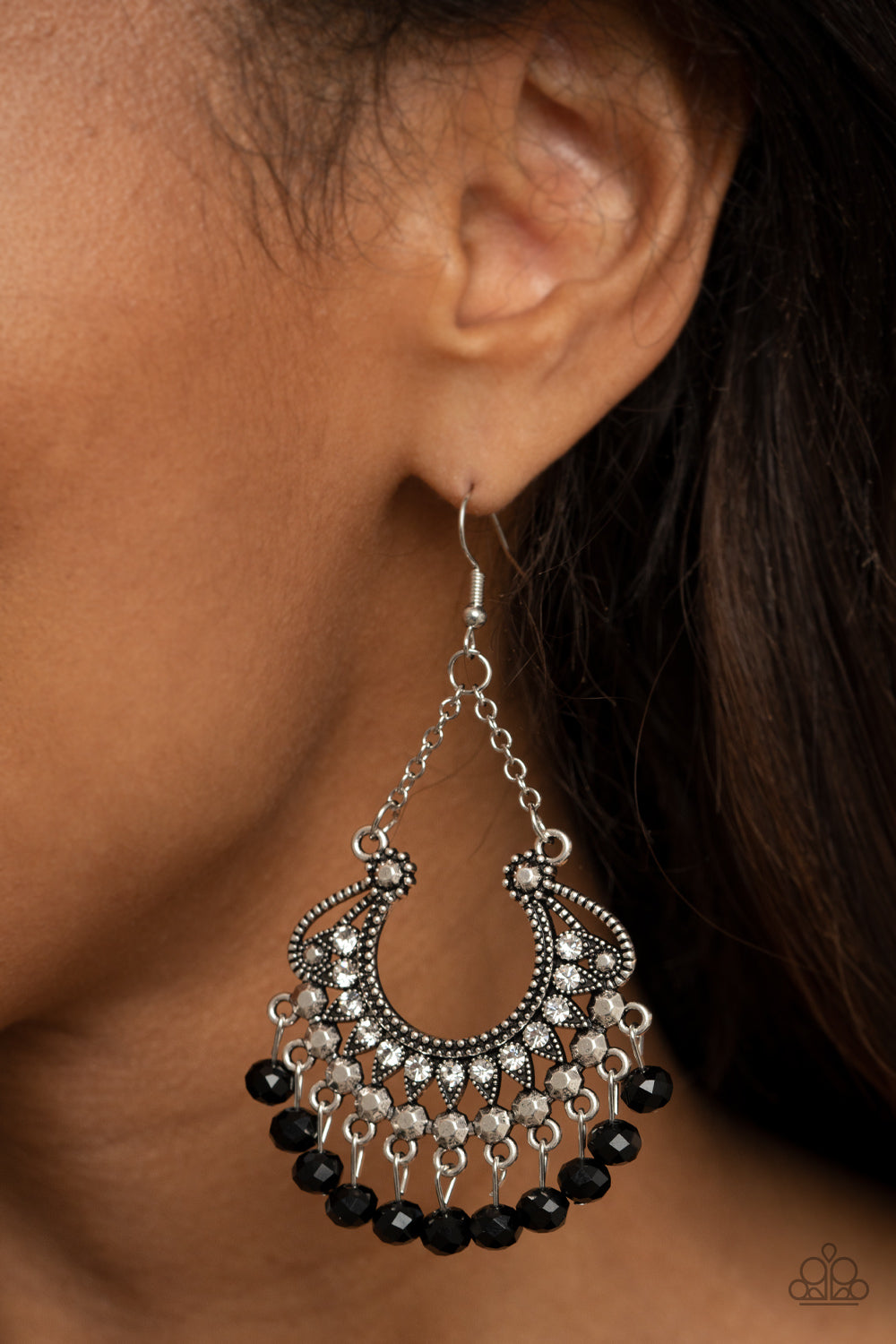 Paparazzi ♥ GLOW Down In Flames - Black ♥ Earrings