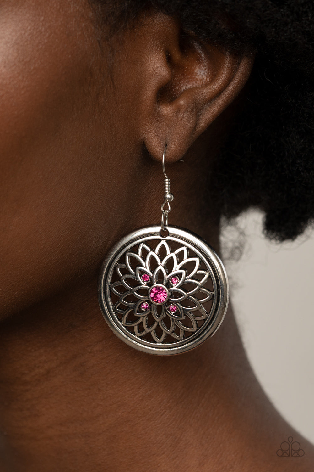 Paparazzi ♥ Mega Medallions - Pink ♥ Earrings