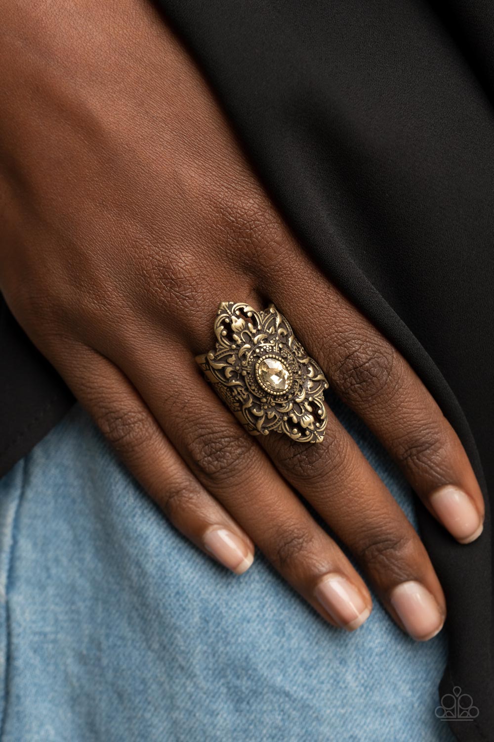 Paparazzi ♥ Perennial Posh - Brass ♥ Ring