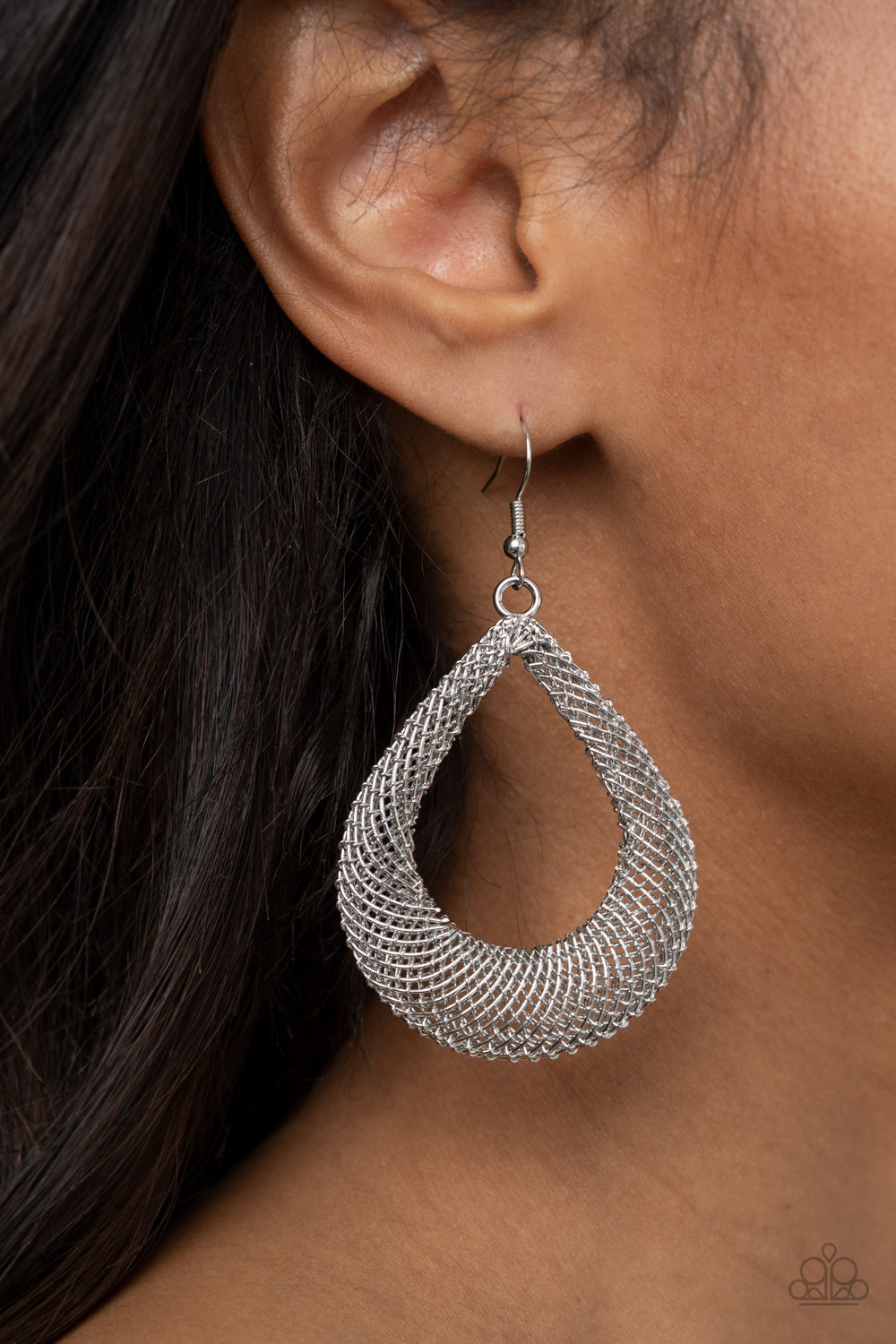 Paparazzi ♥ A Hot MESH - Silver ♥ Earrings