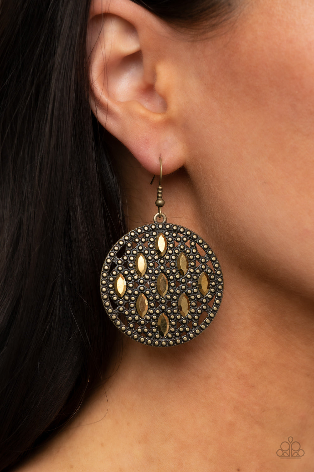 Paparazzi ♥ Medallion Stallion - Brass ♥ Earrings