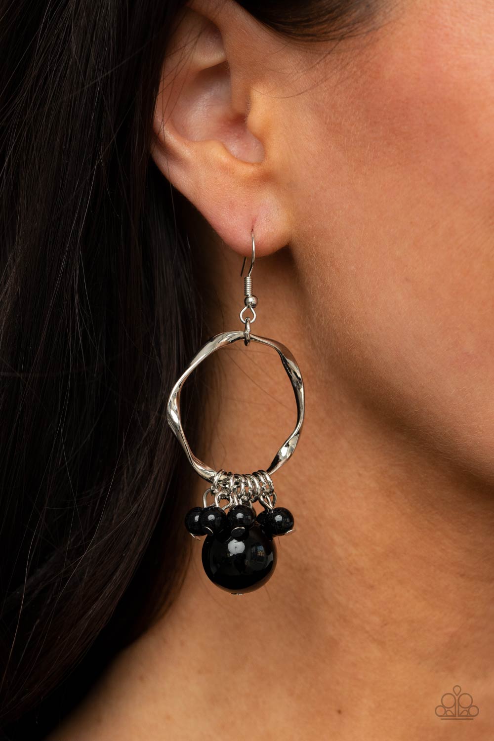 Paparazzi ♥ Delectably Diva - Black ♥ Earrings