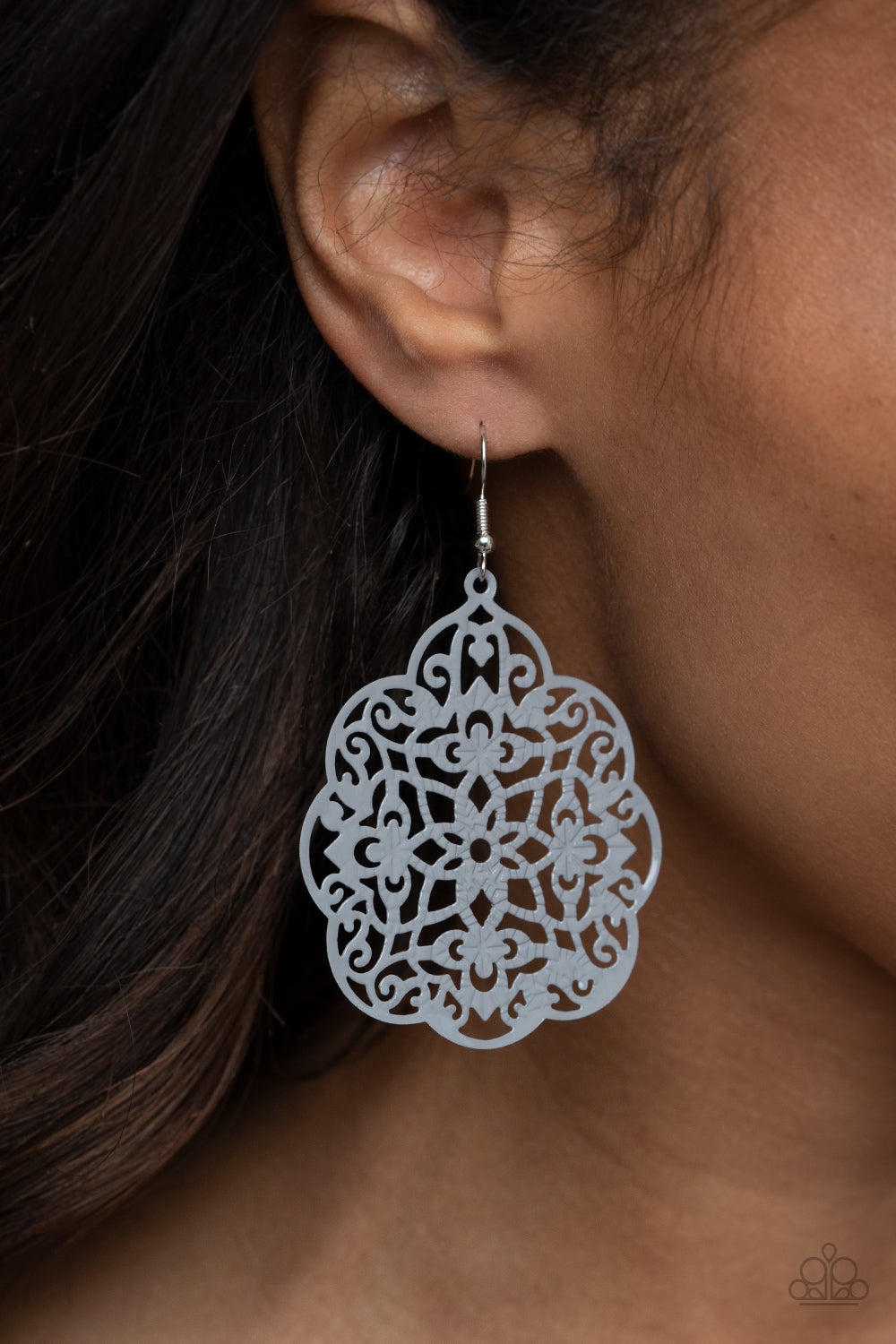 Paparazzi ♥ Mediterranean Eden - Silver ♥ Earrings