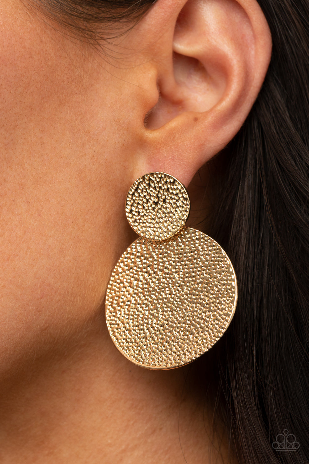 Paparazzi ♥ Refined Relic - Gold ♥ Post Earrings