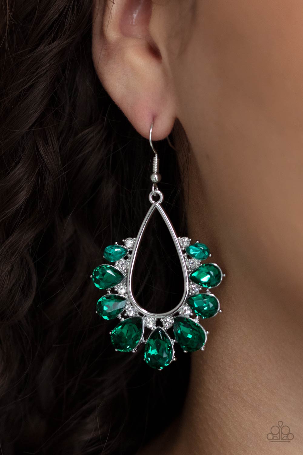 Paparazzi ♥ Two Can Play That Game - Green ♥ Earrings