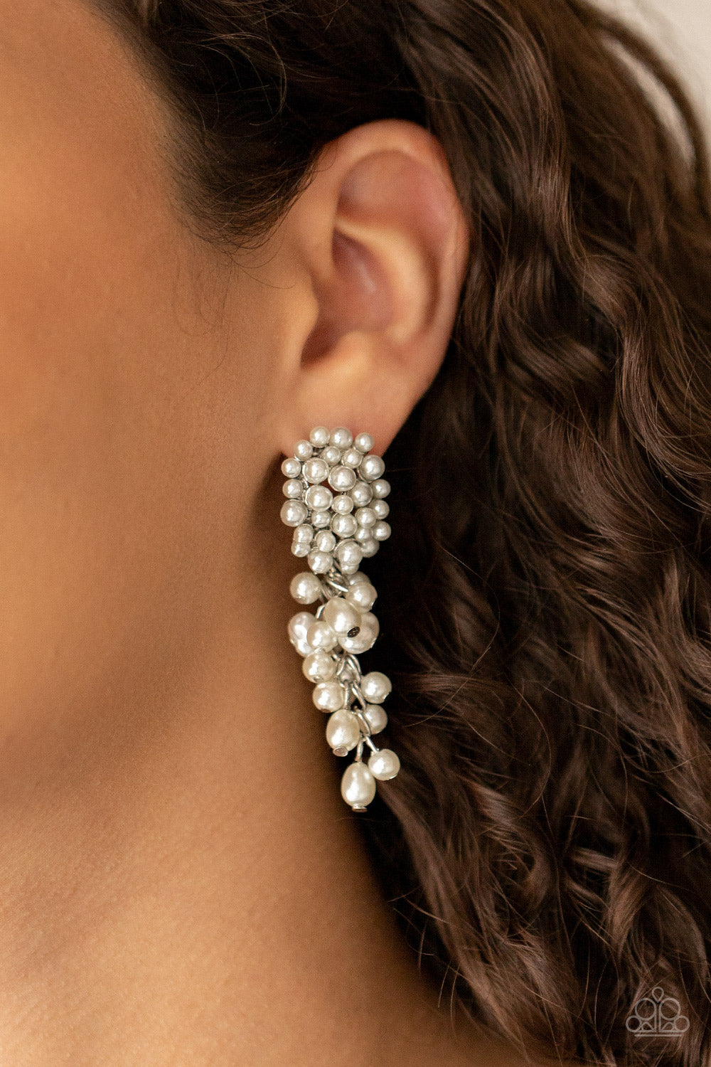 Paparazzi ♥ Fabulously Flattering - White ♥ Post Earrings