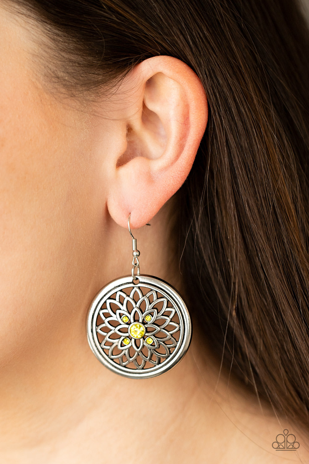 Paparazzi ♥ Mega Medallions - Yellow ♥ Earrings