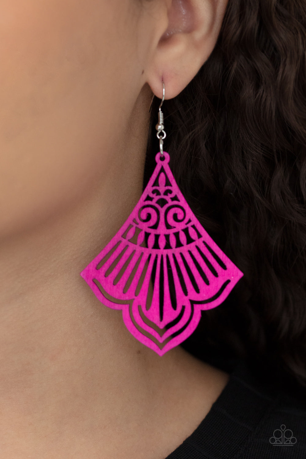 Paparazzi ♥ Eastern Escape - Pink ♥ Earrings