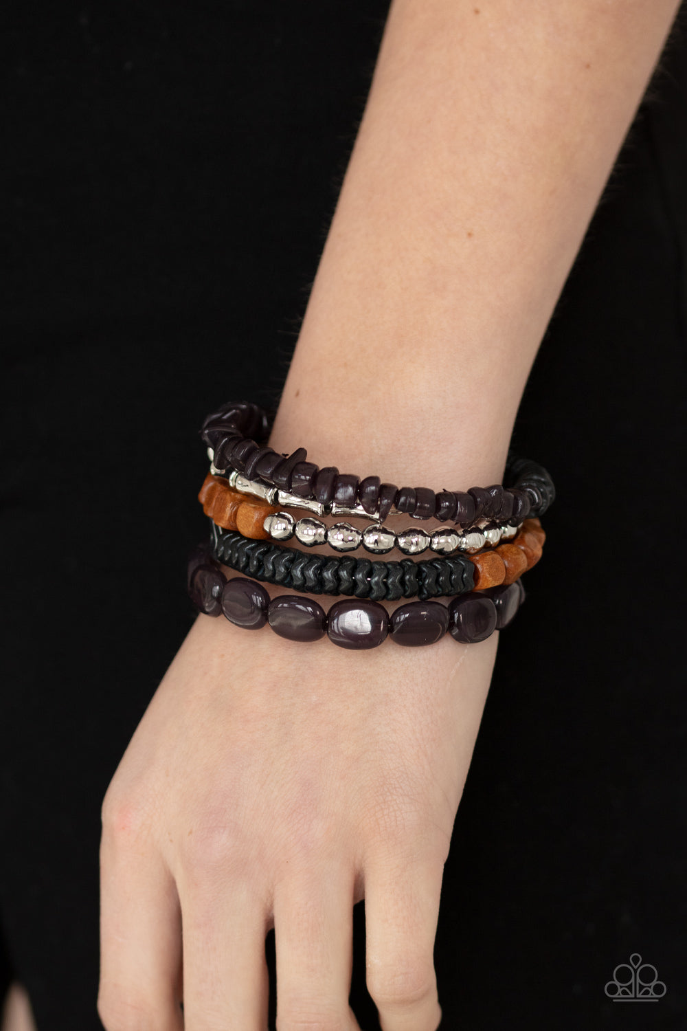Paparazzi ♥ Outdoor Retreat - Black ♥ Bracelet