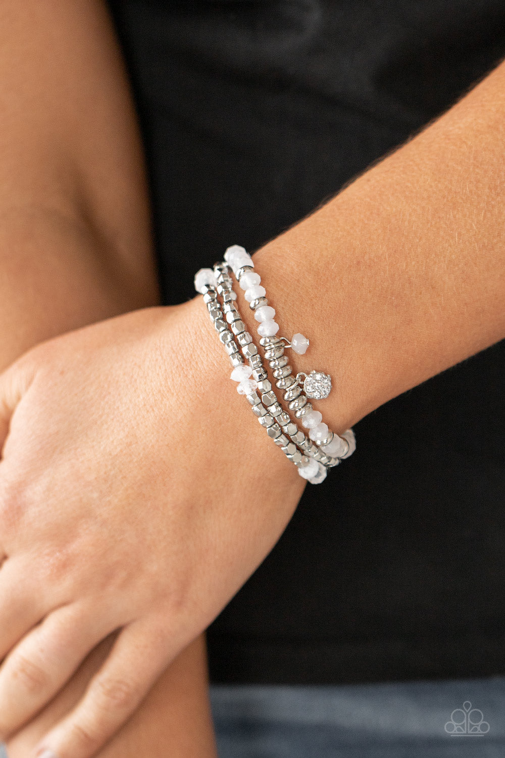 Paparazzi ♥ Glacial Glimmer - White ♥ Bracelet