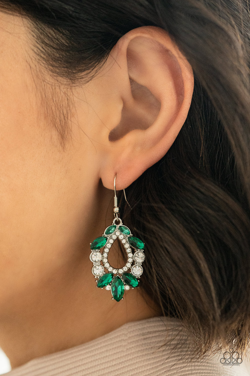 Paparazzi ♥ New Age Noble - Green ♥ Earrings