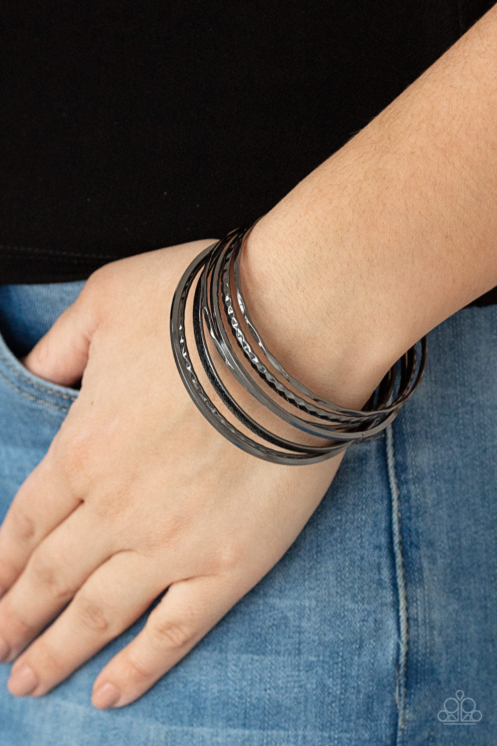 Paparazzi ♥ How Do You Stack Up? - Black ♥ Bracelet