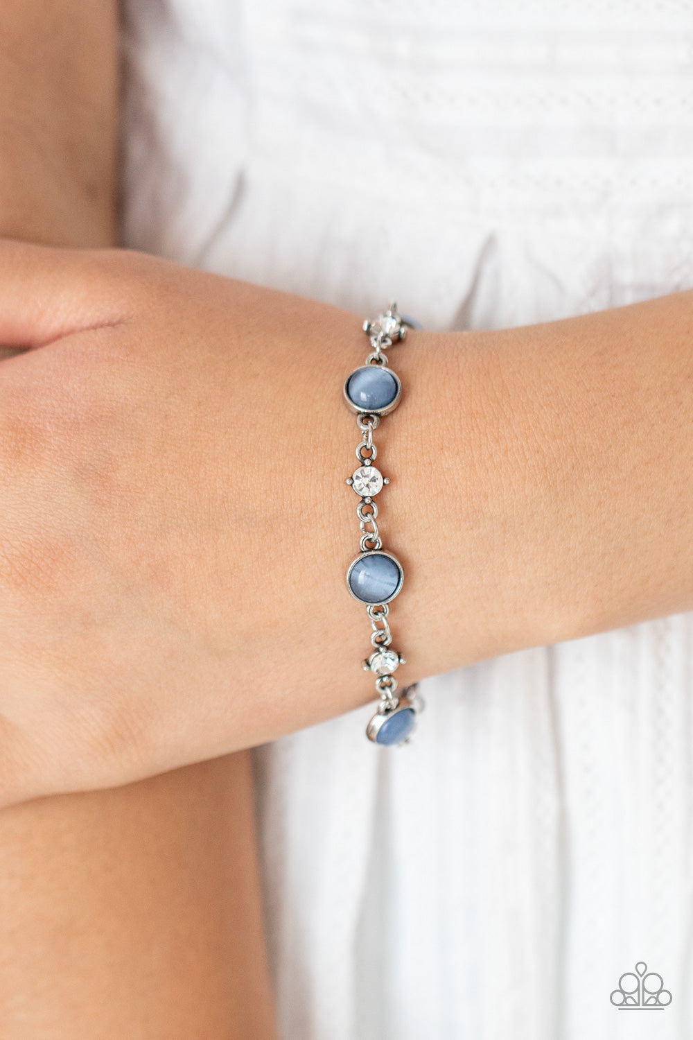 Paparazzi ♥ Use Your ILLUMINATION - Blue ♥ Bracelet