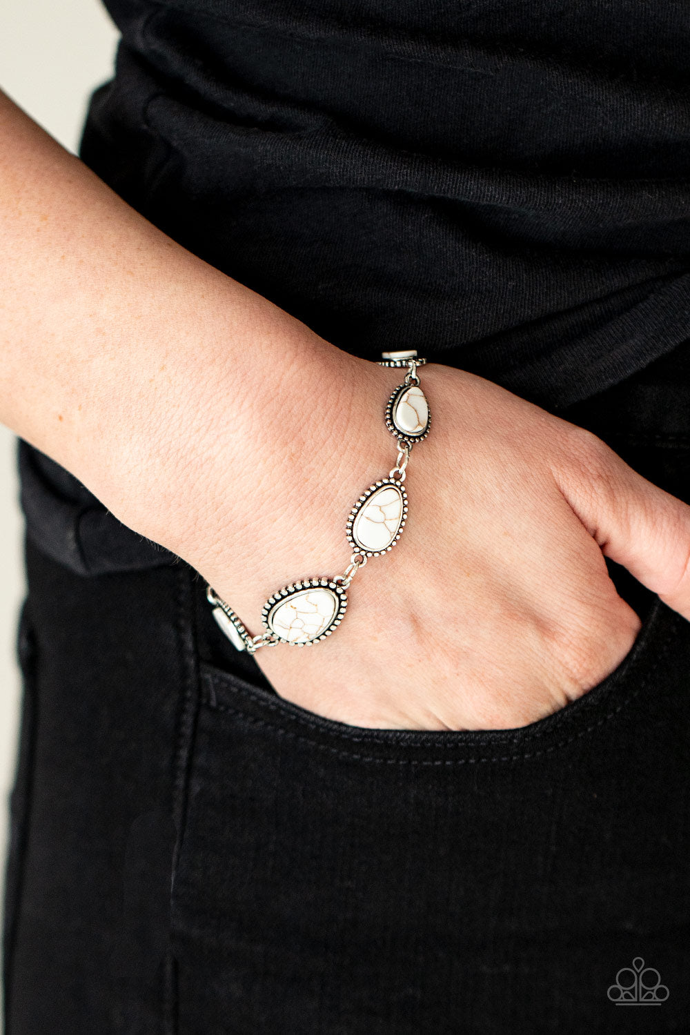 Paparazzi ♥ Elemental Exploration - White ♥ Bracelet