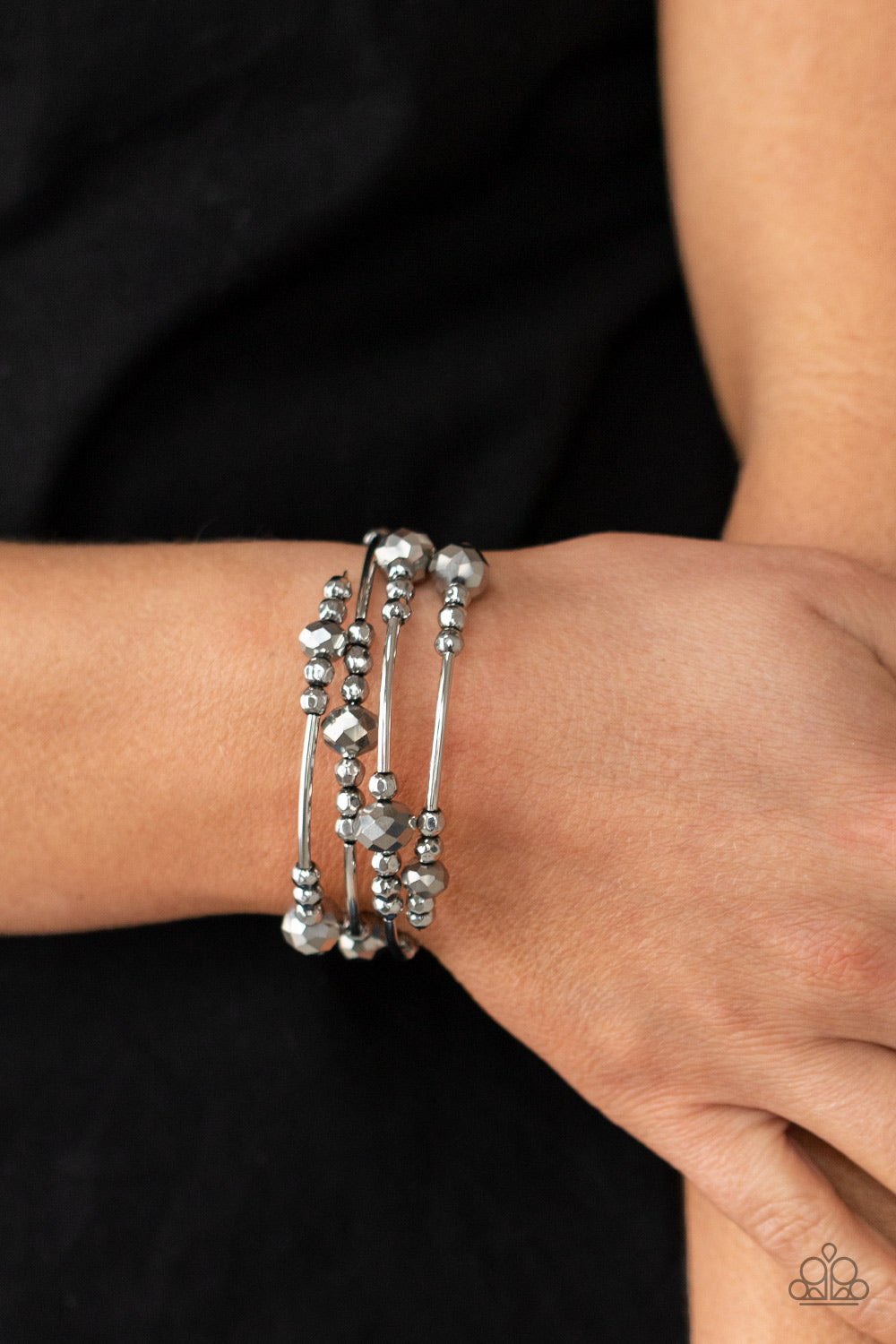 Paparazzi ♥ Showy Shimmer - Silver ♥ Bracelet