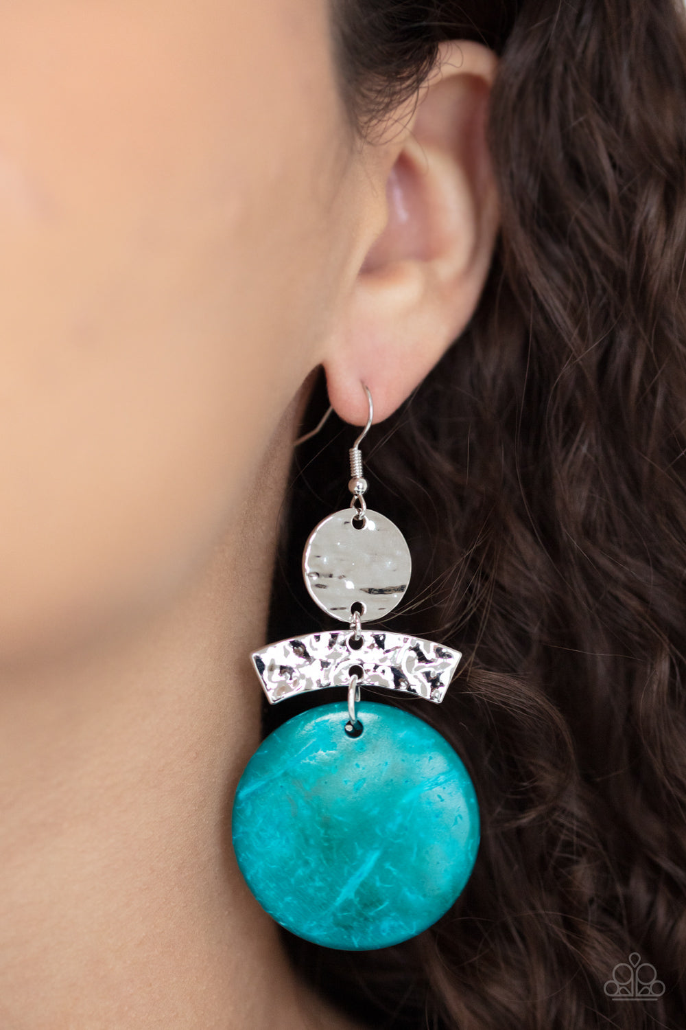 Paparazzi ♥ Diva Of My Domain - Blue ♥ Earrings