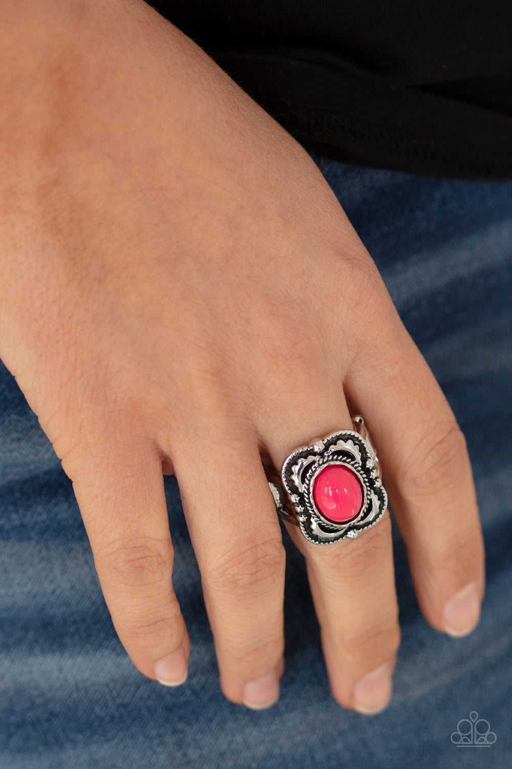 Paparazzi ♥ Vivaciously Vibrant - Pink ♥ Ring