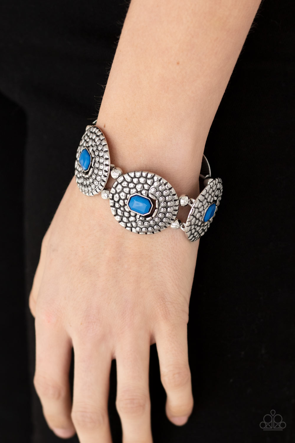 Paparazzi ♥ Prismatic Prowl - Blue ♥ Bracelet
