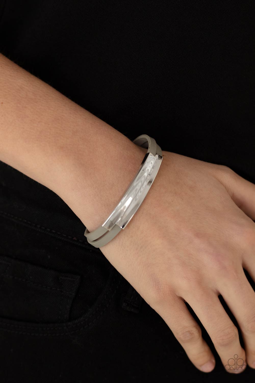 Paparazzi ♥ Dangerously Divine - Silver ♥ Bracelet