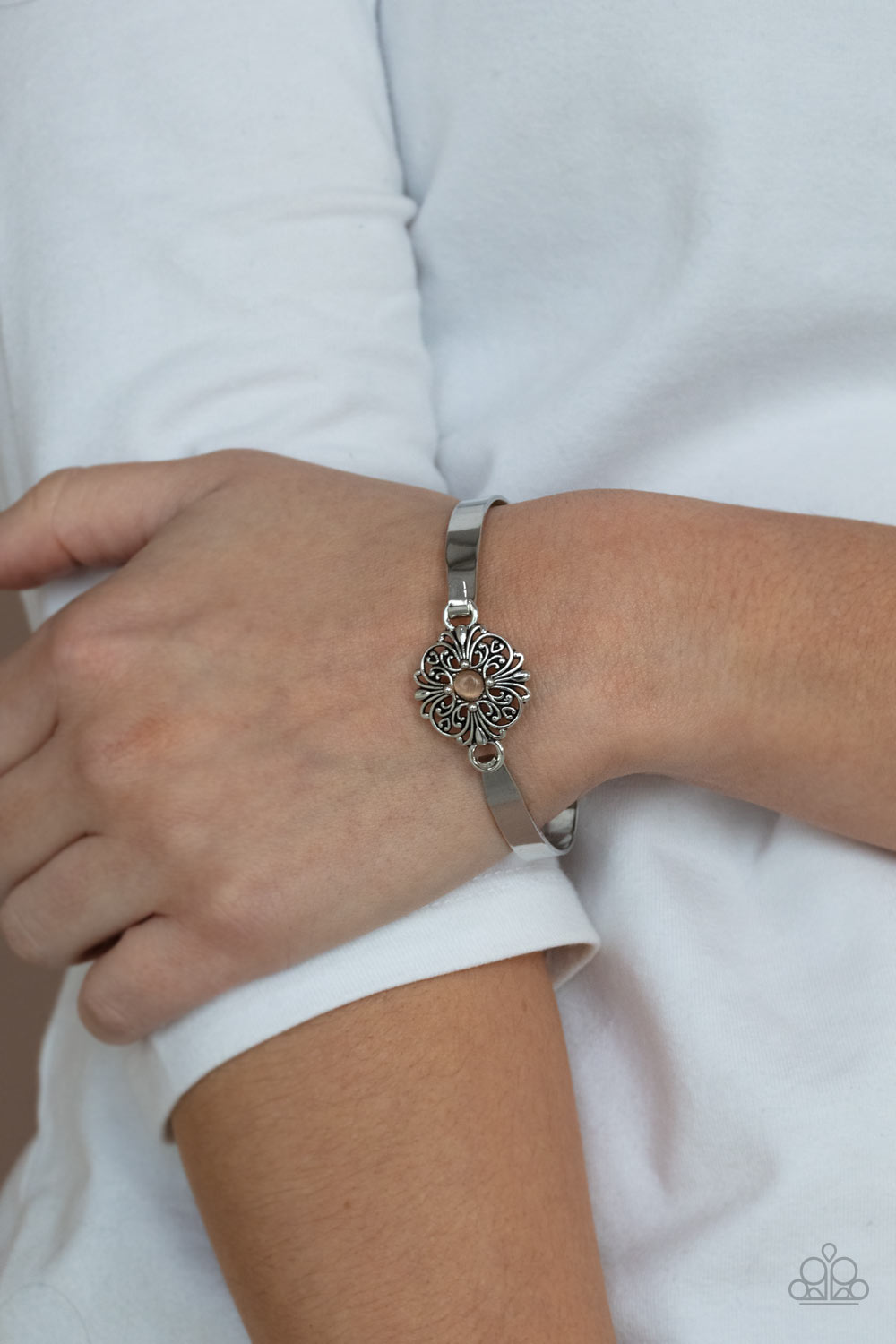 Paparazzi ♥ Whimsically Welcoming - Orange ♥ Bracelet