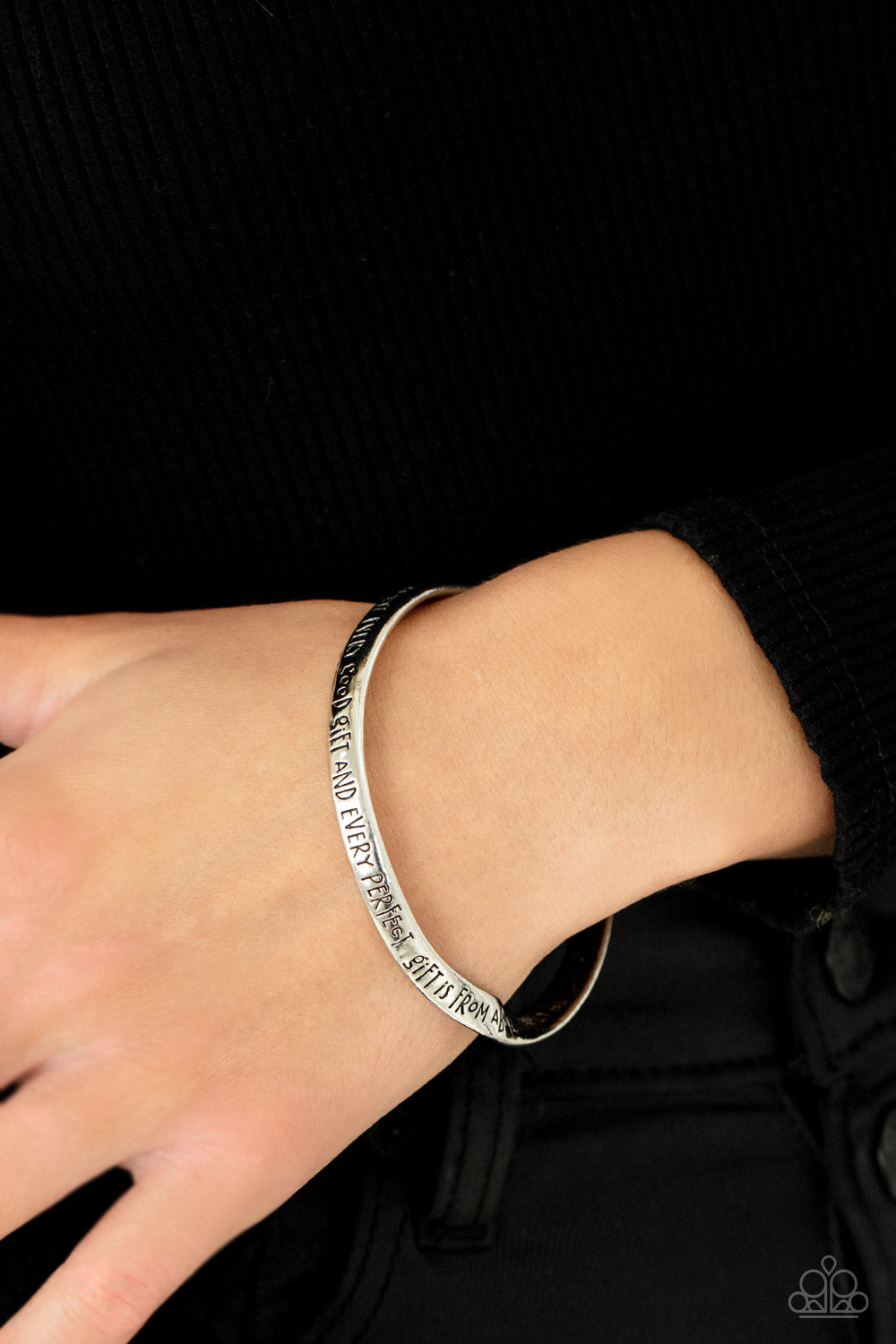 Paparazzi ♥ Perfect Present - Silver ♥ Bracelet