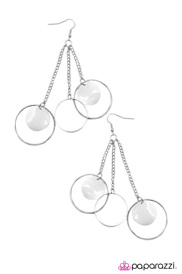 Paparazzi ♥ Dreaming Away - White ♥ Earrings