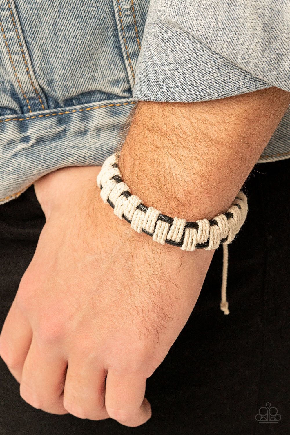 Paparazzi ♥ Rustic Terrain - Black ♥ Bracelet