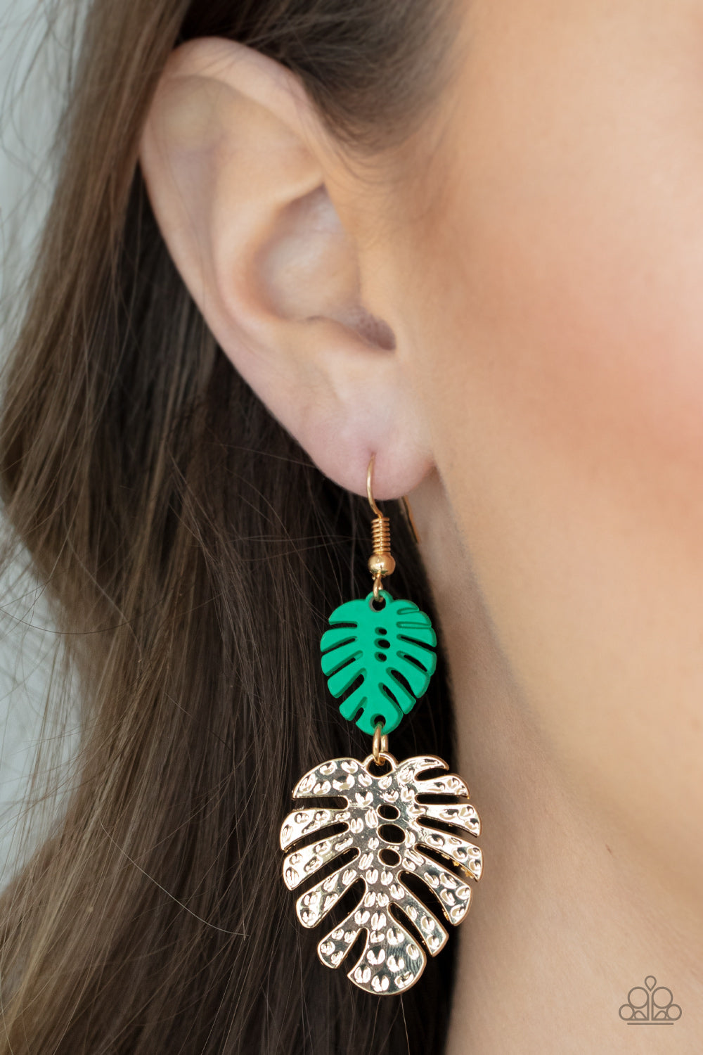 Paparazzi ♥ Palm Tree Cabana - Green ♥ Earrings