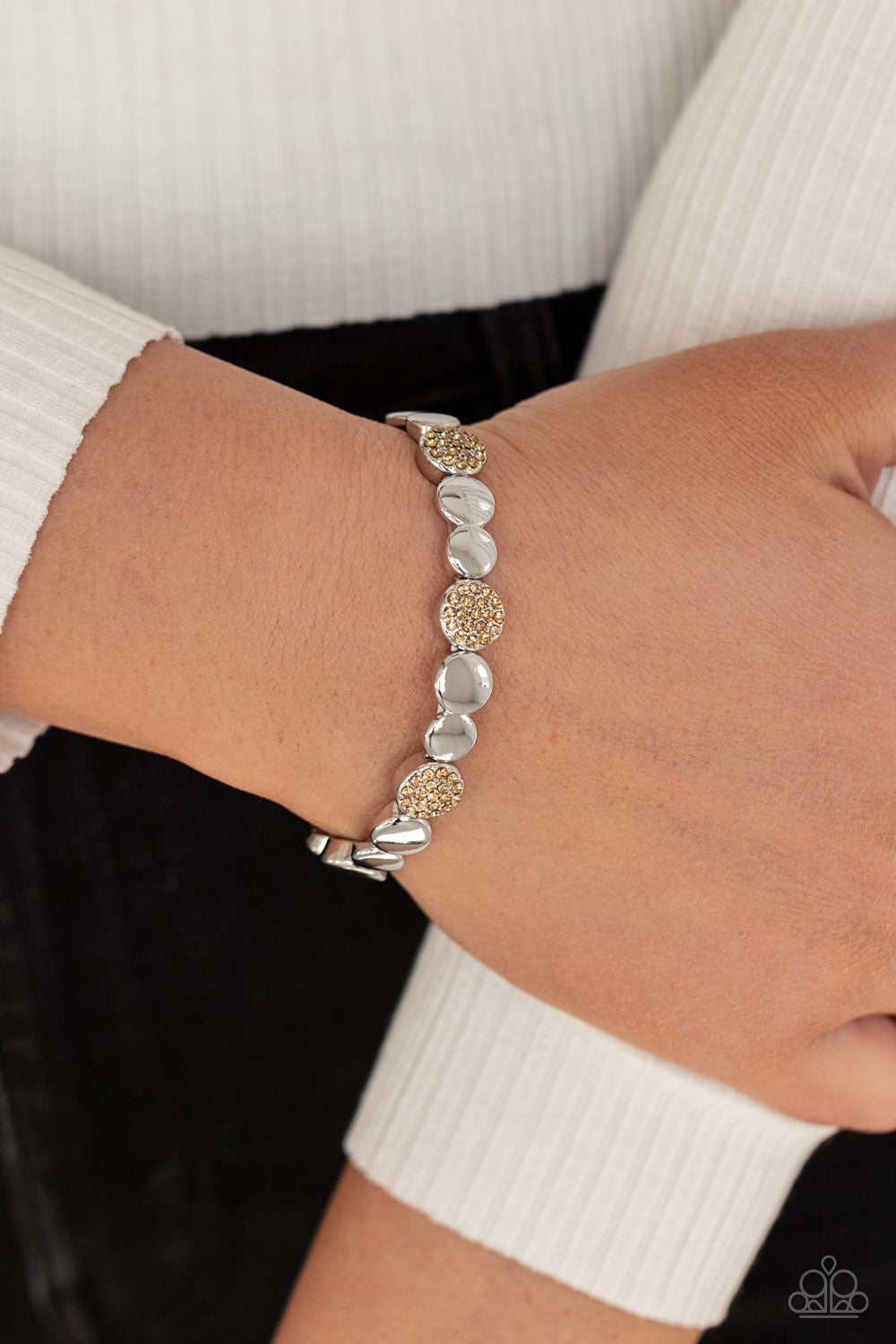Paparazzi ♥ Dimensional Dazzle - Brown ♥ Bracelet
