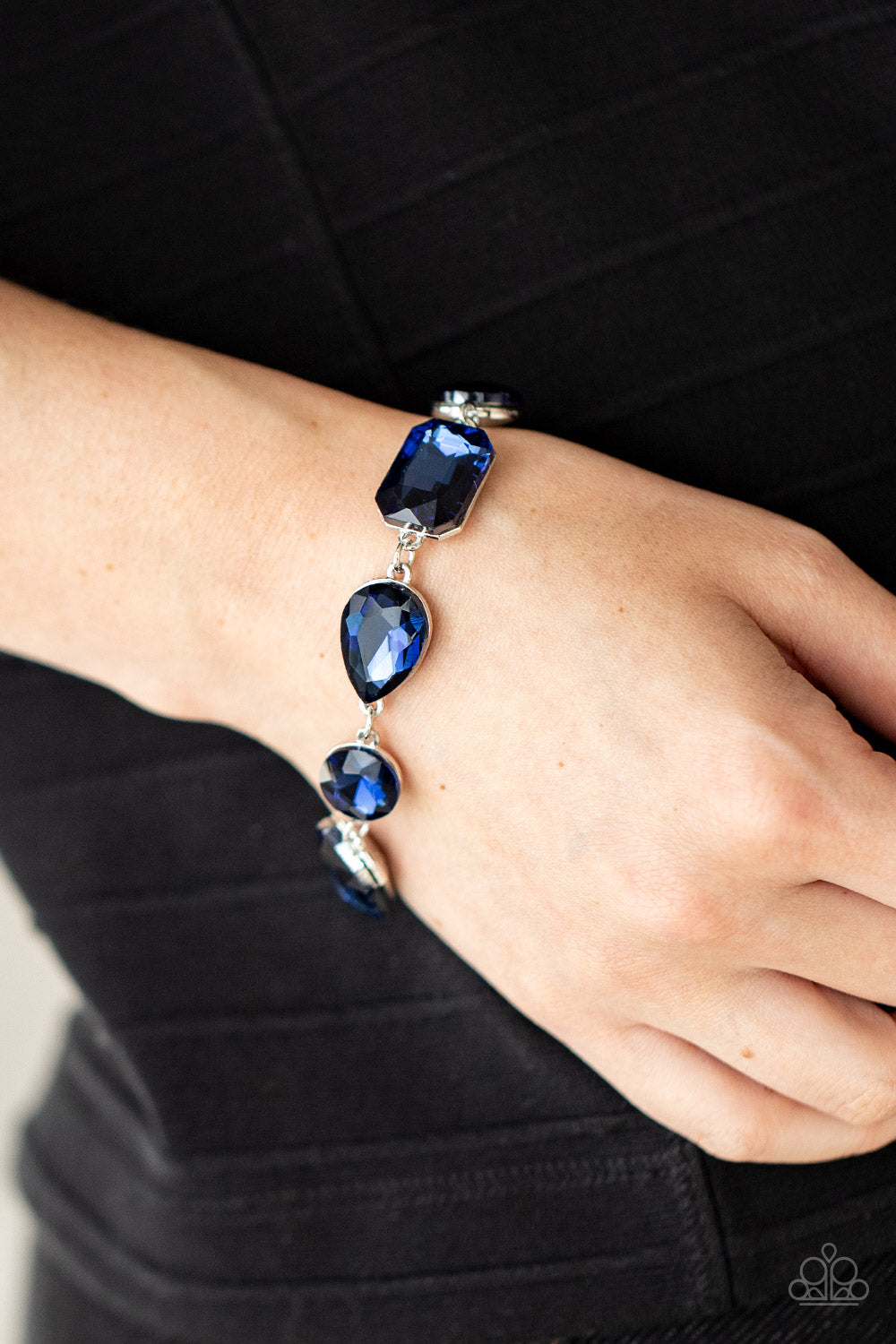 Paparazzi ♥ Cosmic Treasure Chest - Blue ♥ Bracelet