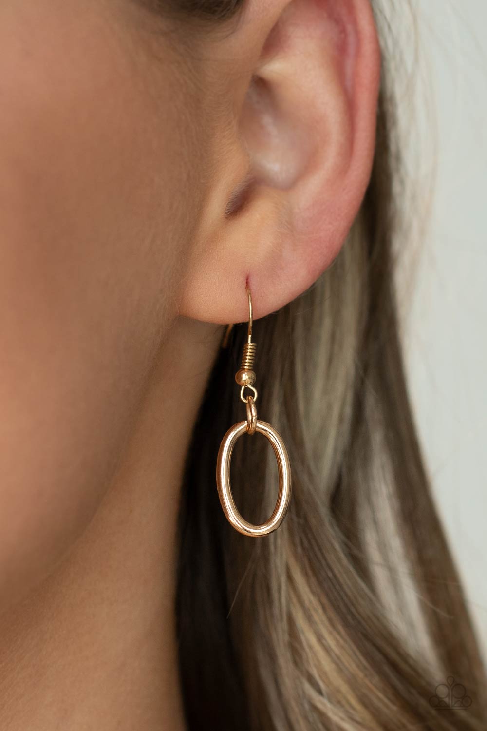 Paparazzi ♥ Defined Drama - Gold ♥ Necklace