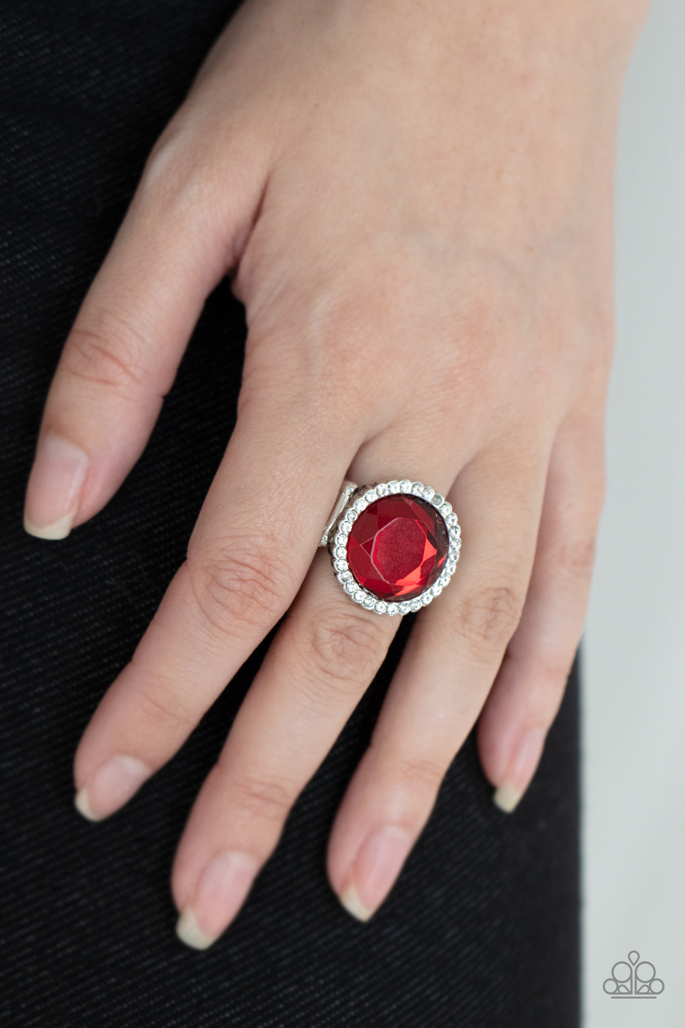 Paparazzi ♥ Crown Culture - Red ♥ Ring