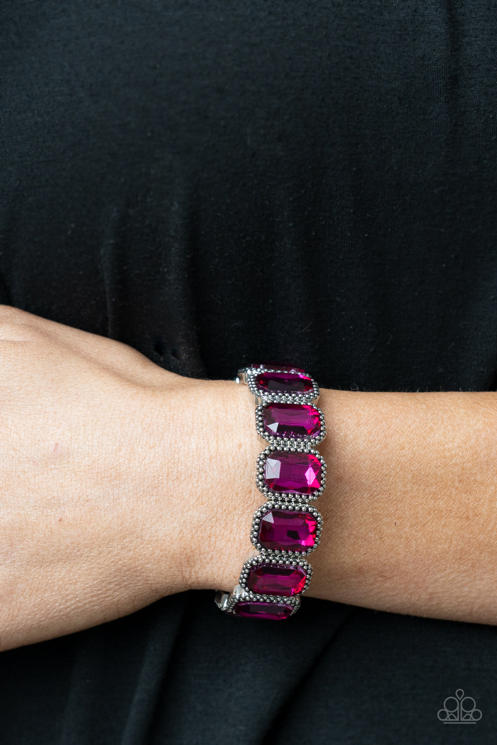 Paparazzi ♥ Studded Smolder - Pink ♥ Bracelet