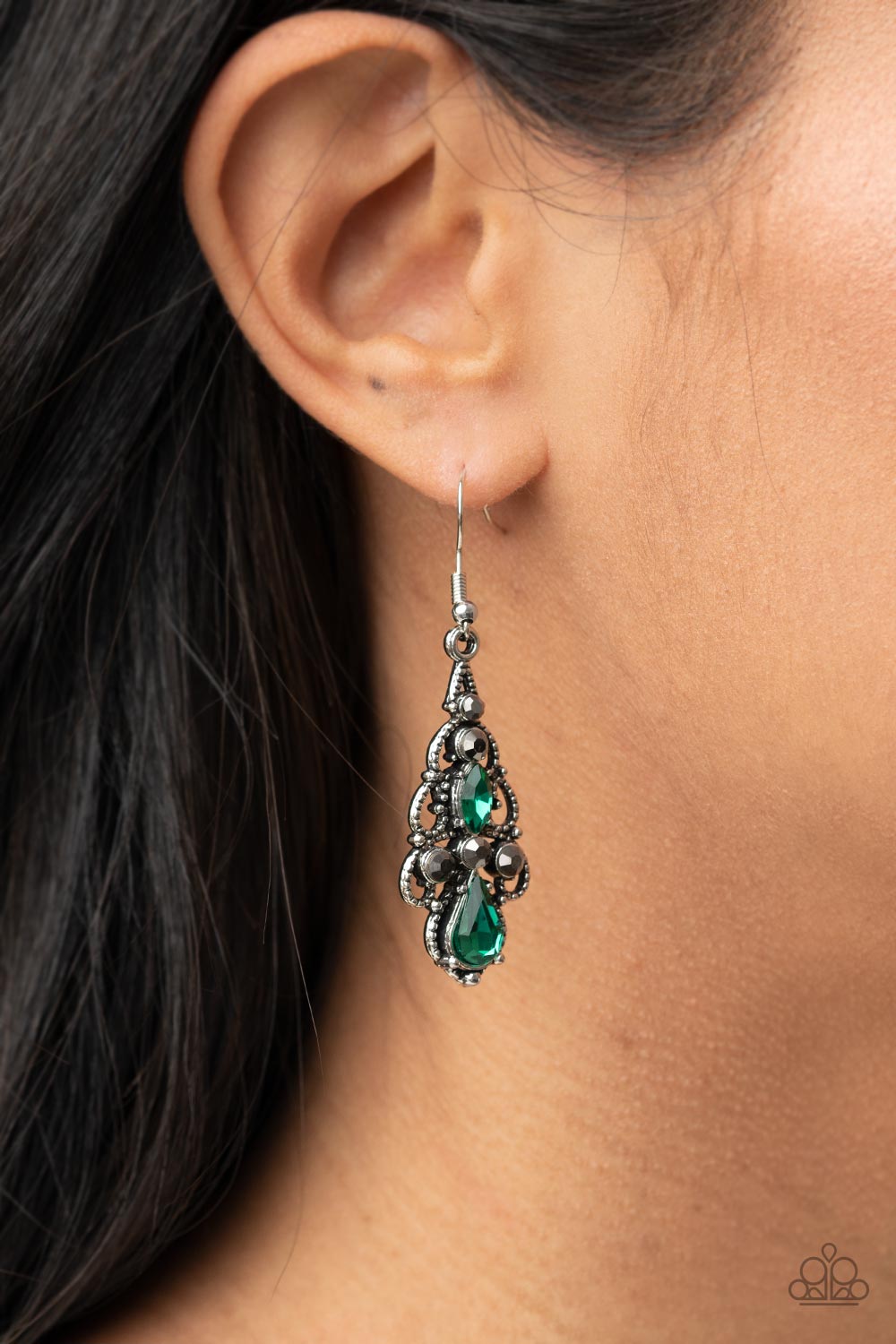 Paparazzi ♥ Urban Radiance - Green ♥ Earrings
