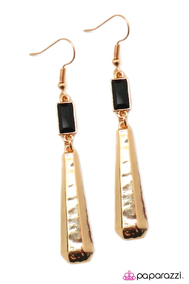 Paparazzi ♥ Arabian Nights - Black ♥ Earrings